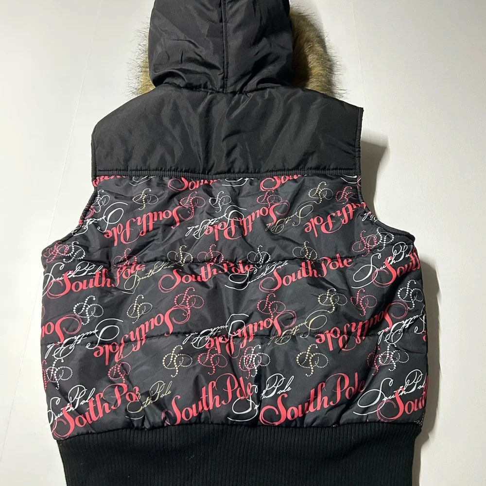 South pole girls zip up vest with fur hoodie, size‎ medium